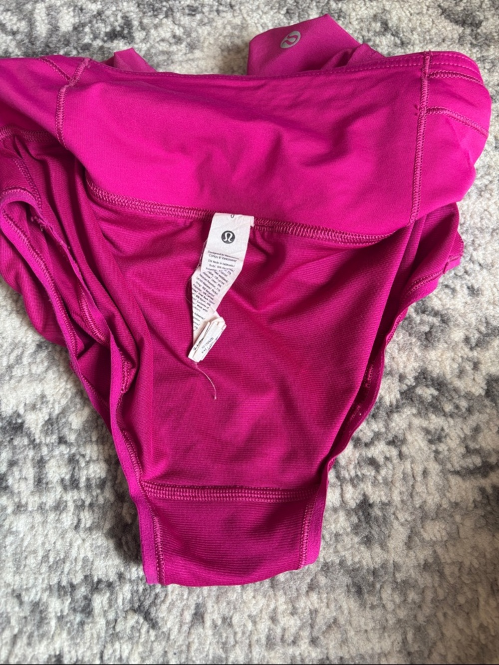 Lululemon Athletica 0 Women's Athletic Shorts in Bright Pink High waisted - Picture 4 of 9